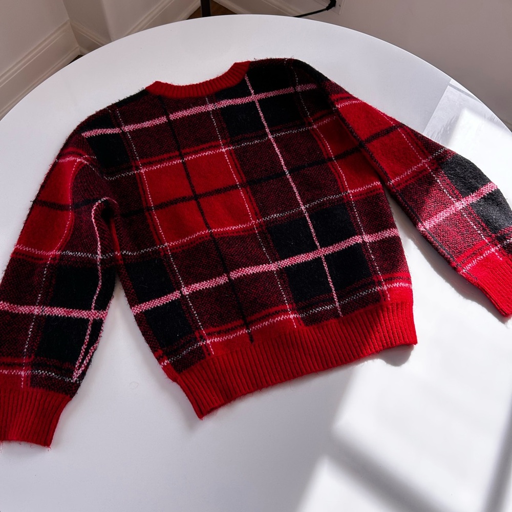Red Sweater - Picture 5 of 7